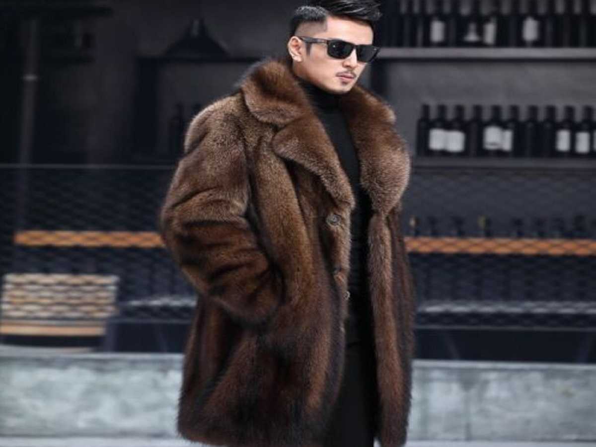 Какой натуральный мех и модель одежды подобрать мужчине на зиму?