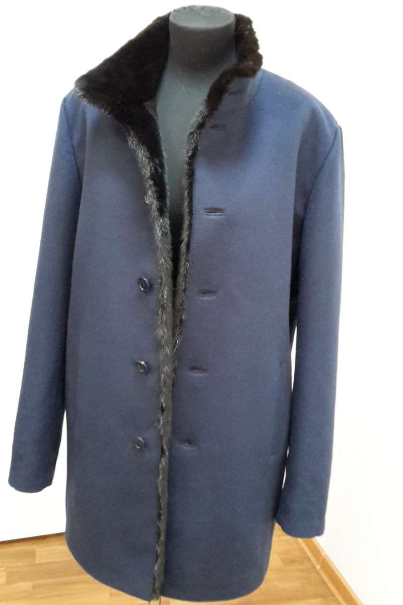 Пальто из кашемира с меховой подстежкой