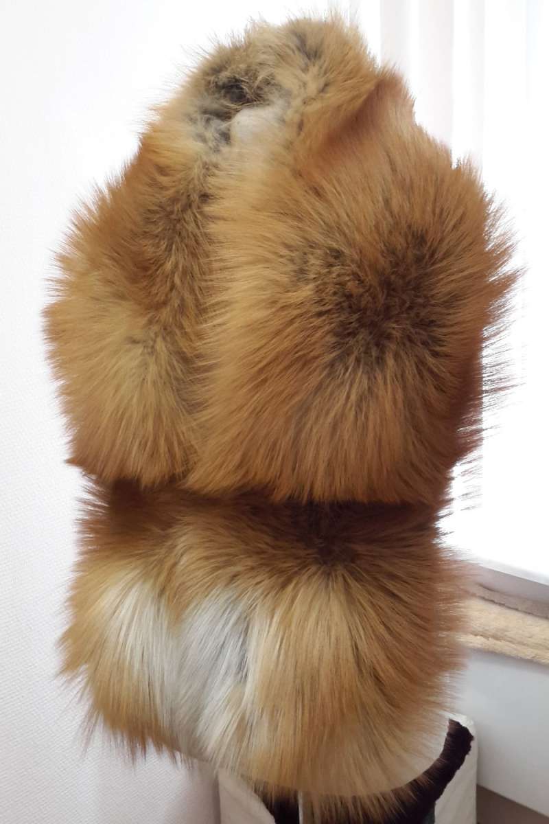 Воротник съемный из лисы огневки (одна шкурка), перфорация